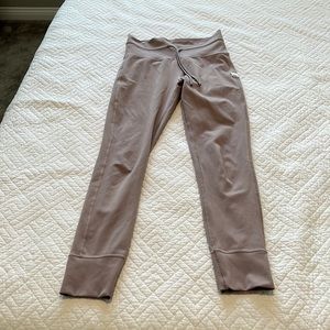 Vuori Leggings Buttery Soft! Size small